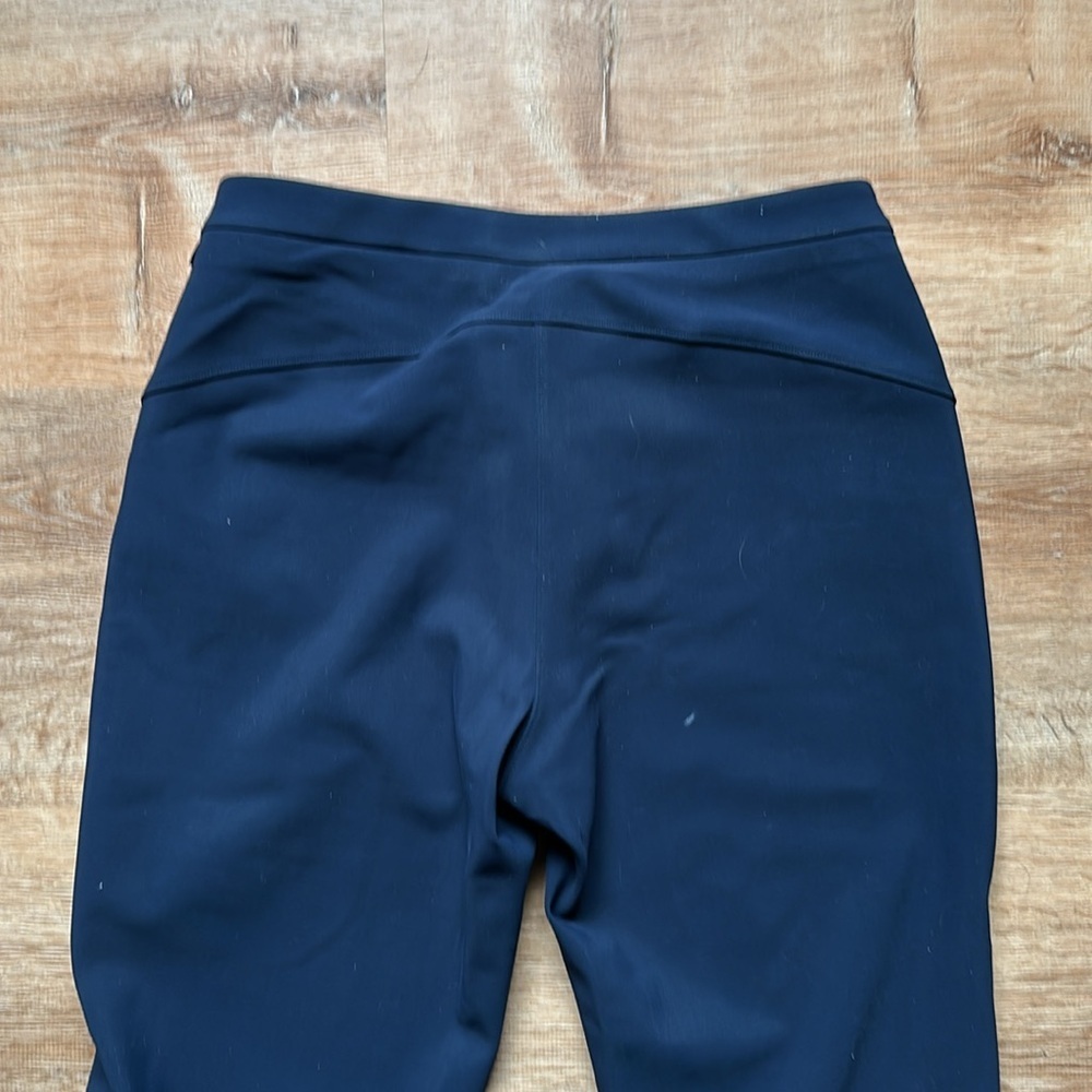 Lululemon Women’s Pant - Picture 7 of 8